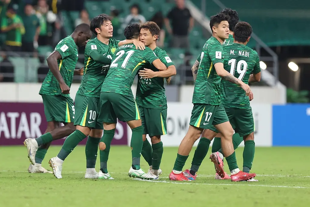 亚冠赛程吃紧；斯图加特转会期迎来里程碑；话题不断；数据趋势出现新变化的简单介绍